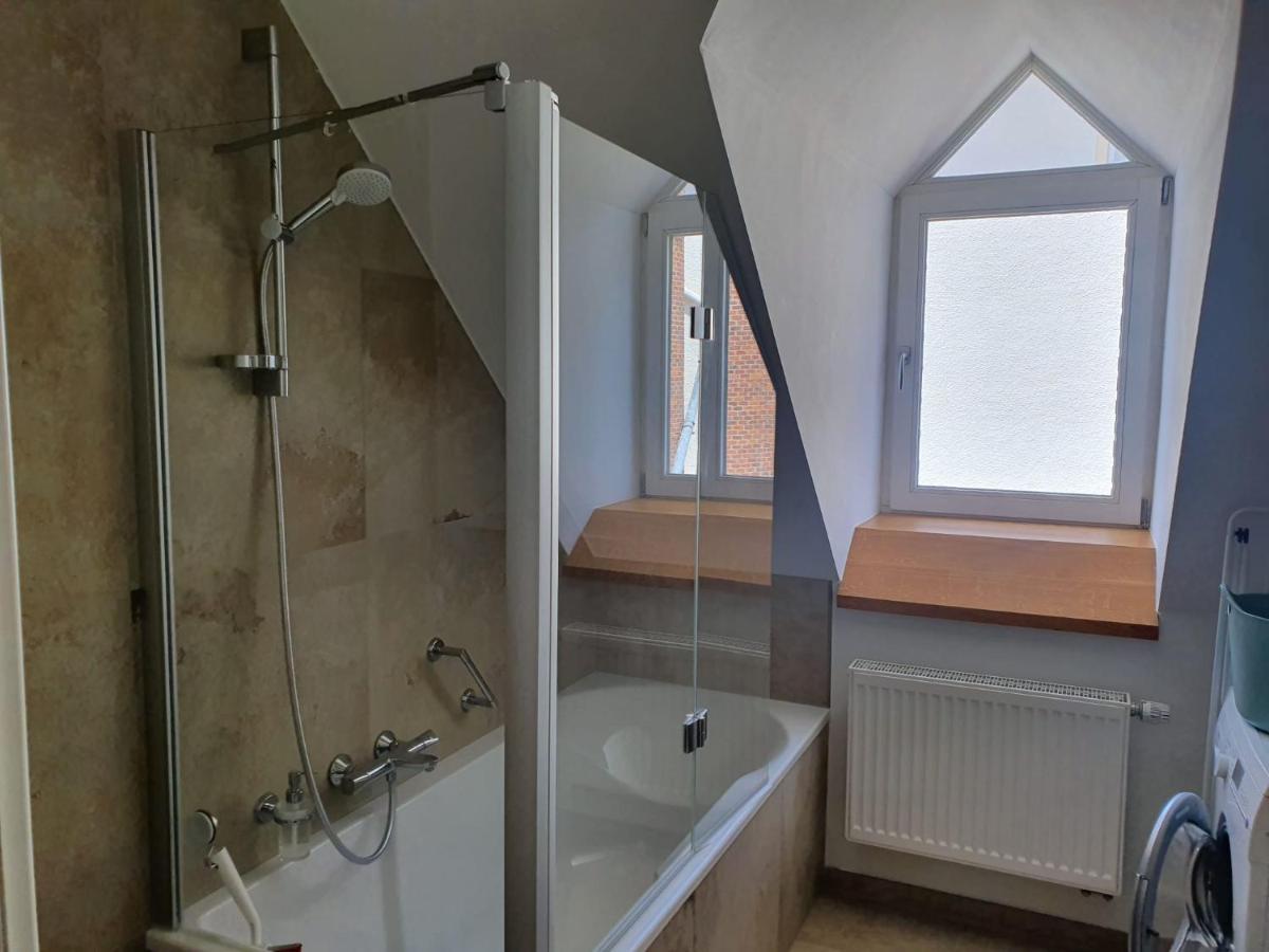 Hotel Schierlinger Braeustueberl Bagian luar foto
