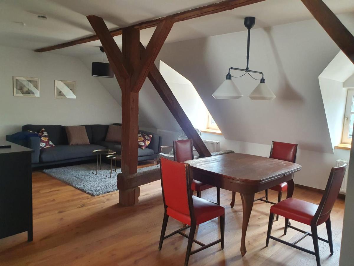 Hotel Schierlinger Braeustueberl Bagian luar foto